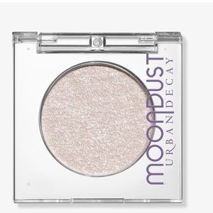 Urban Decay Moondust Eyeshadow- cosmic